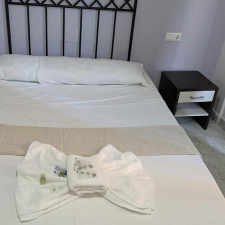 Hostal Europa ตาร์ราโกนา ภายนอก รูปภาพ