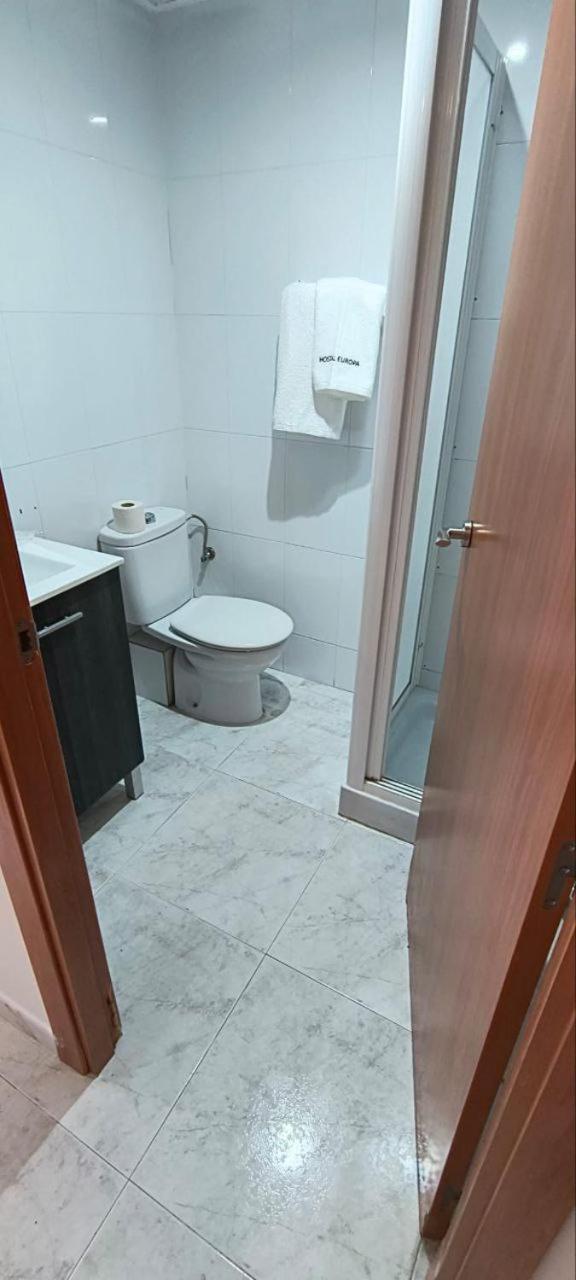 Hostal Europa ตาร์ราโกนา ภายนอก รูปภาพ
