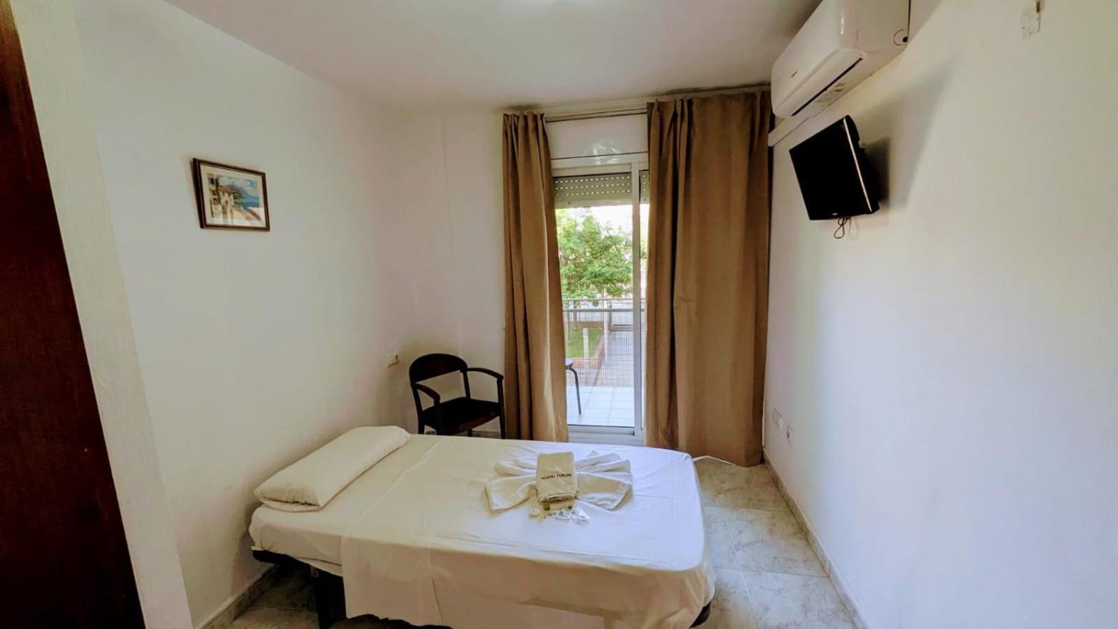 Hostal Europa ตาร์ราโกนา ภายนอก รูปภาพ